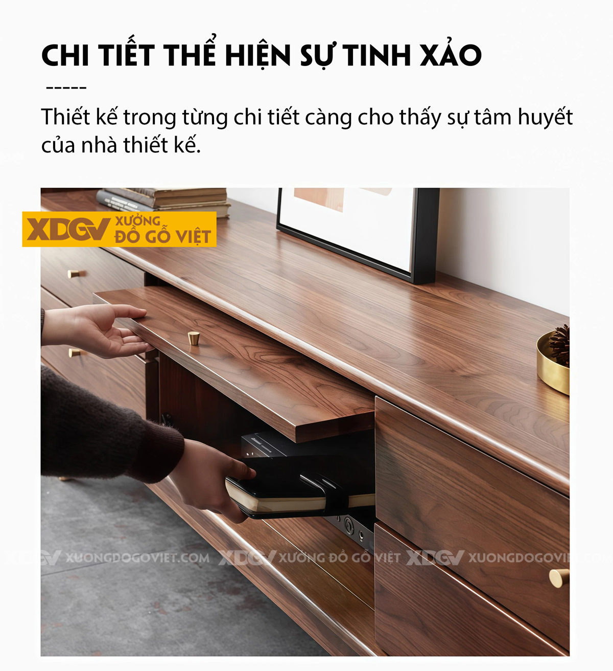 Kệ Tivi Gỗ Óc Chó Với Ngăn Kéo Hai Bên Kèm Hộc Tủ Trung Tâm