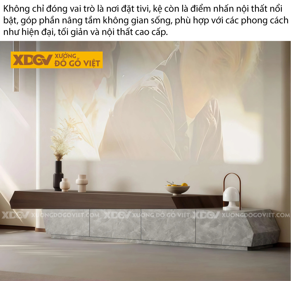 Kệ Tivi Trưng Bày Phòng Khách Gỗ MDF Tủ Kính Mờ Trung Tâm