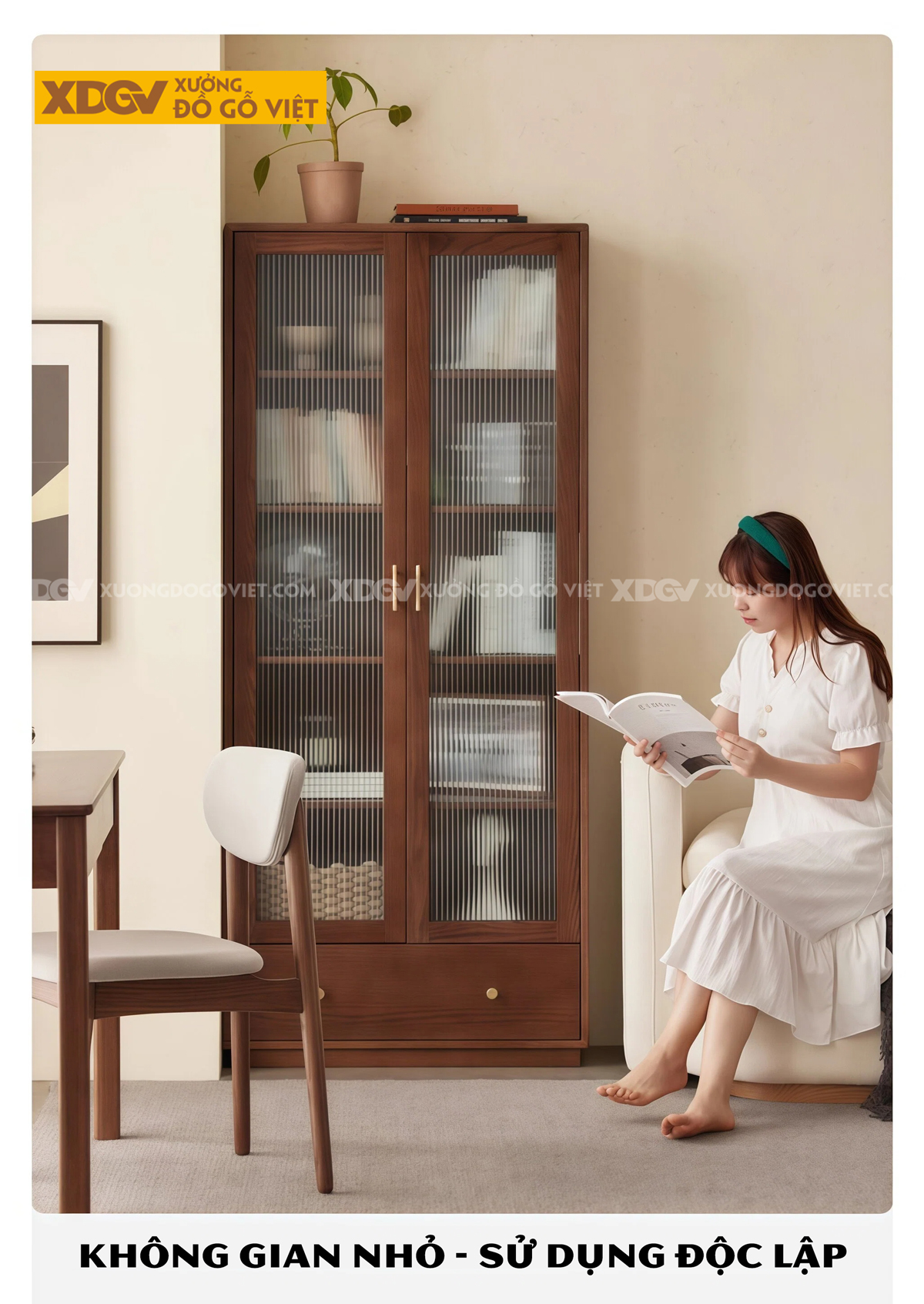 Mẫu Tủ Để Sách Gỗ Sồi Mỹ Phối Cánh Kính Kèm Tủ Kín Phía Dưới