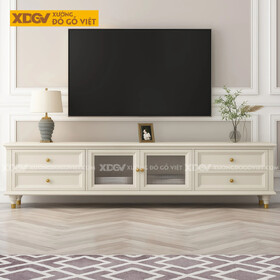 Kệ Tivi Phòng Khách Gỗ Cao Su Dáng Cổ Điển Phối Kính Sọc Mờ